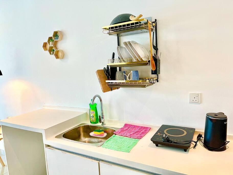 G 1-5Pax Cozy Home Trefoil Setia Alam 100Mps Wifi & Tv Sccc Екстериор снимка