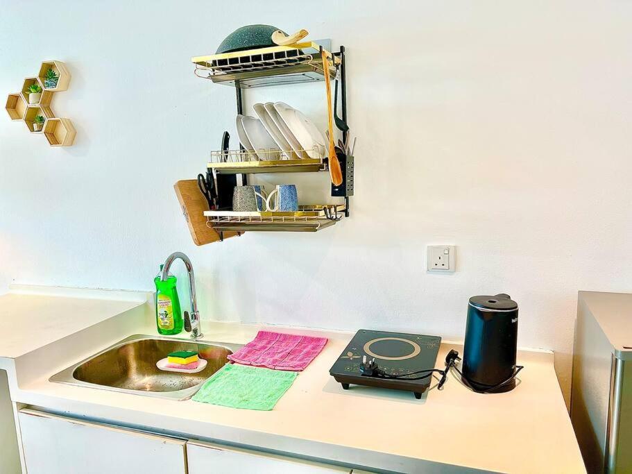G 1-5Pax Cozy Home Trefoil Setia Alam 100Mps Wifi & Tv Sccc Екстериор снимка